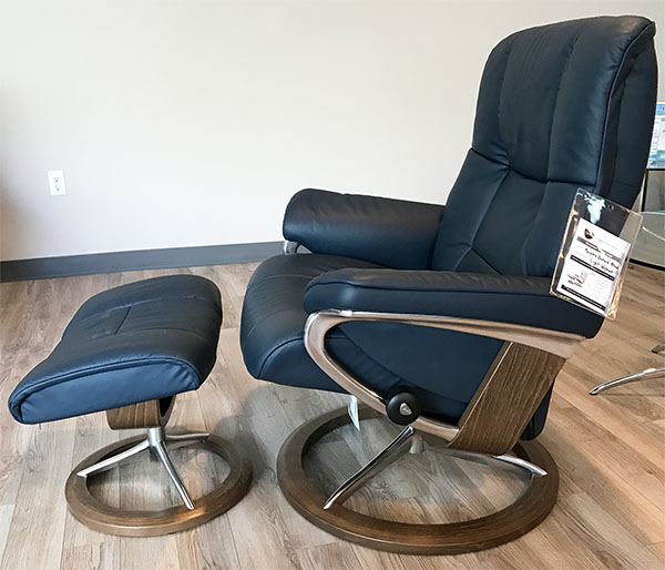 Stressless Mayfair Signature Base Paloma Oxford Blue Leather Recliner Chair and Ottoman with Walnut Wood Base by Ekornes