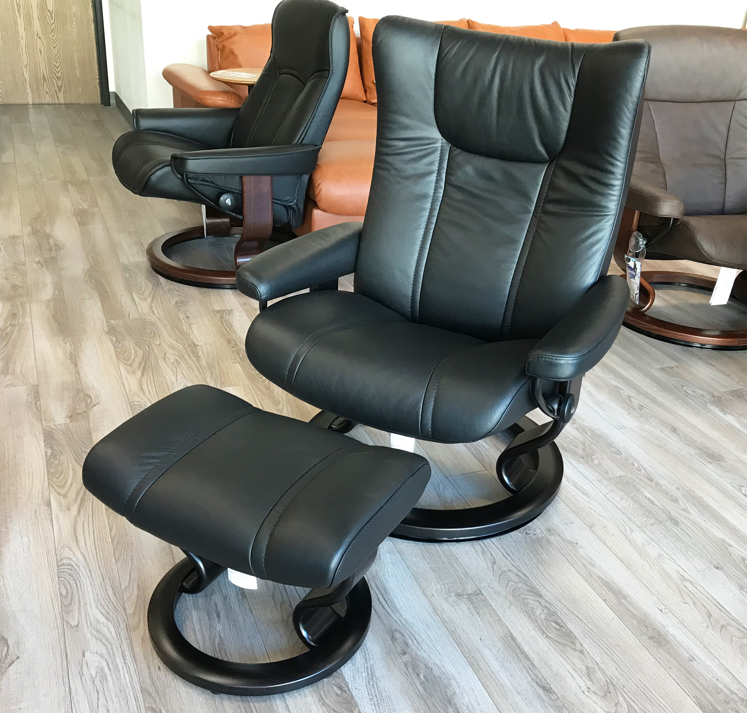 Stressless Eagle/Wing Recliner- Matching Ottoman Only